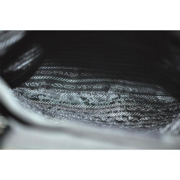 Auth Prada Nylon Tessuto Plastic Hand #74256P13B - Picture 11 of 15